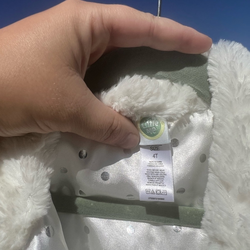 NEW with out tags never worn retailed $72 resale $48 asking $30